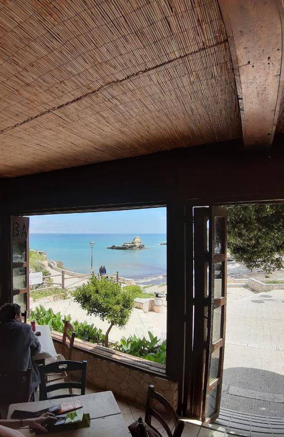 Casa Fronte Mare Torre Sant'Andrea Apartamento Sant'Andrea  Exterior foto